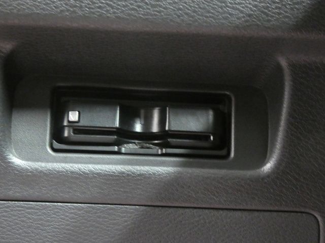 MITSUBISHI DELICA MINI 2023