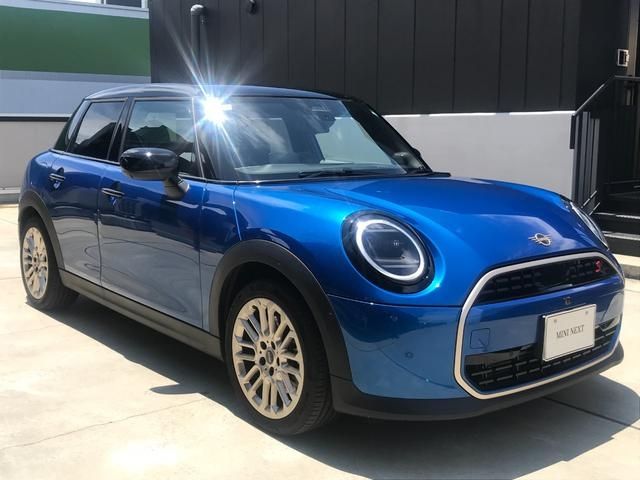 BMW MINI COOPER 5DOOR 2024