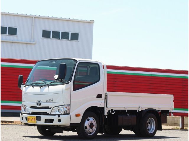 TOYOTA DYNA 2019