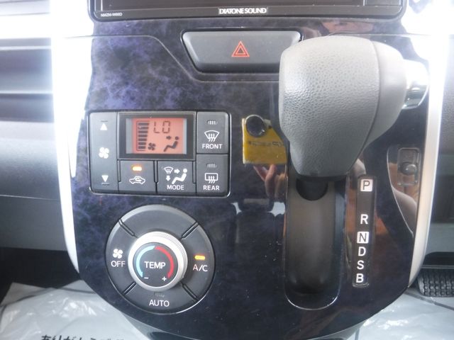 DAIHATSU TANTO CUSTOM 2016