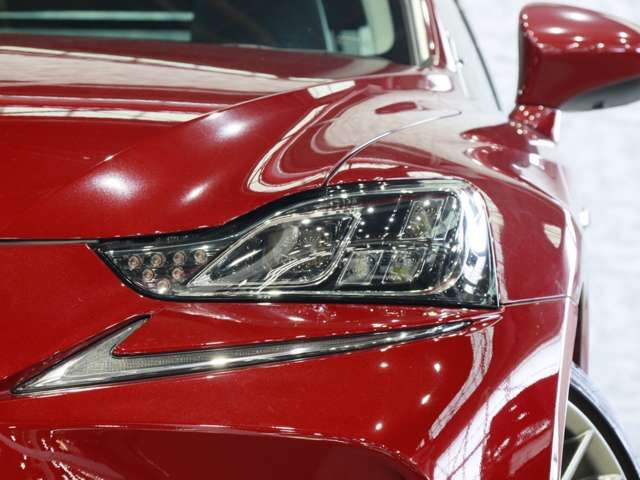 TOYOTA LEXUS IS300 2018