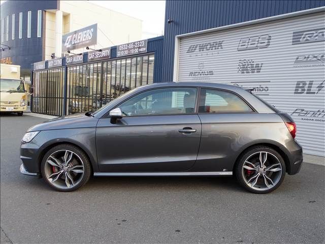 AUDI AUDI S1 2015