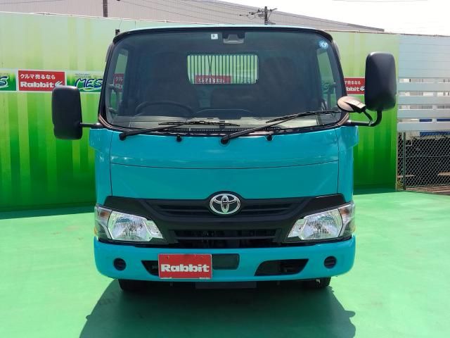 TOYOTA DYNA 2017