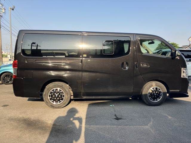 NISSAN NV350 CARAVAN 2020