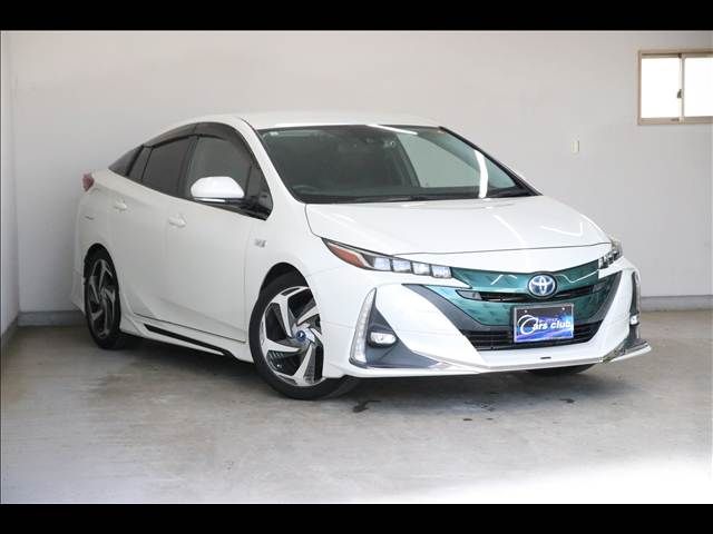 TOYOTA PRIUS PHV 2017