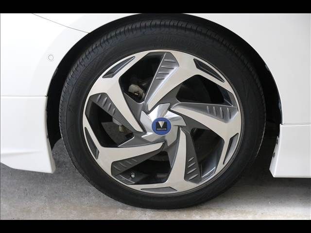 TOYOTA PRIUS PHV 2017