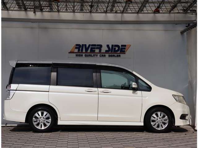 HONDA STEPWAGON SPADA 2009