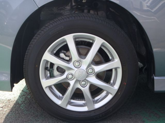 DAIHATSU MOVE CUSTOM 2013