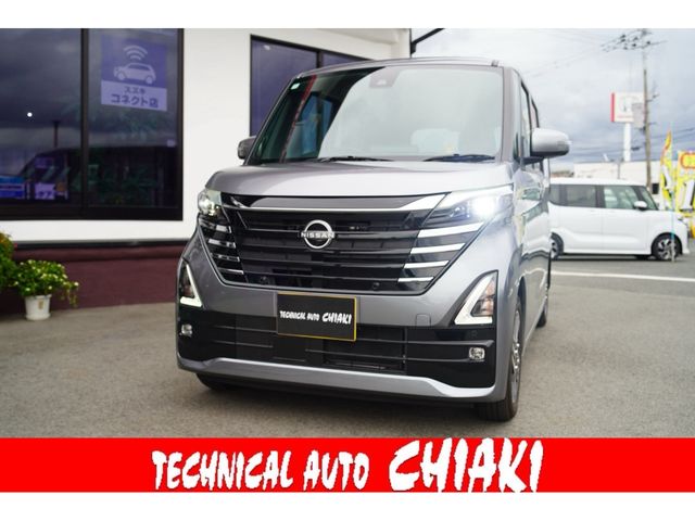 NISSAN ROOX 2024