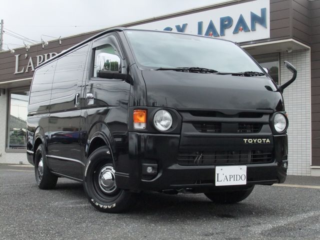 TOYOTA HIACE van 2WD 2023