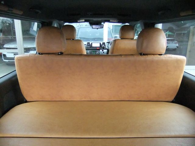 TOYOTA HIACE van 2WD 2023