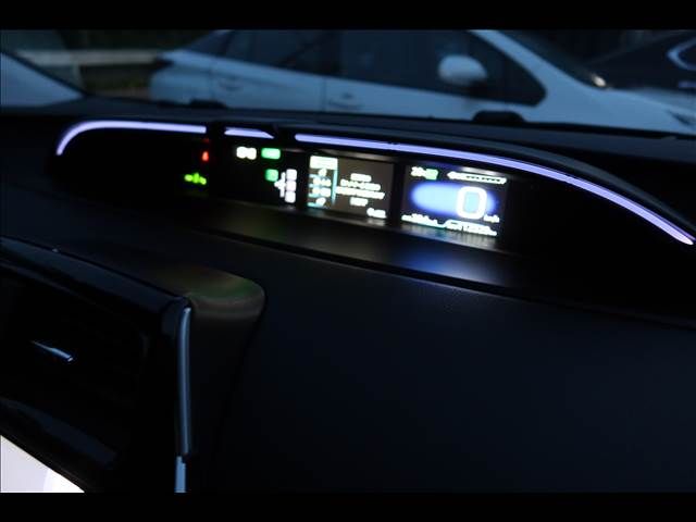 TOYOTA PRIUS 4WD 2016