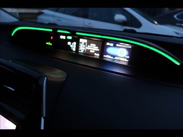 TOYOTA PRIUS 4WD 2016