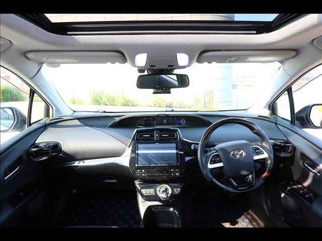 TOYOTA PRIUS 4WD 2016