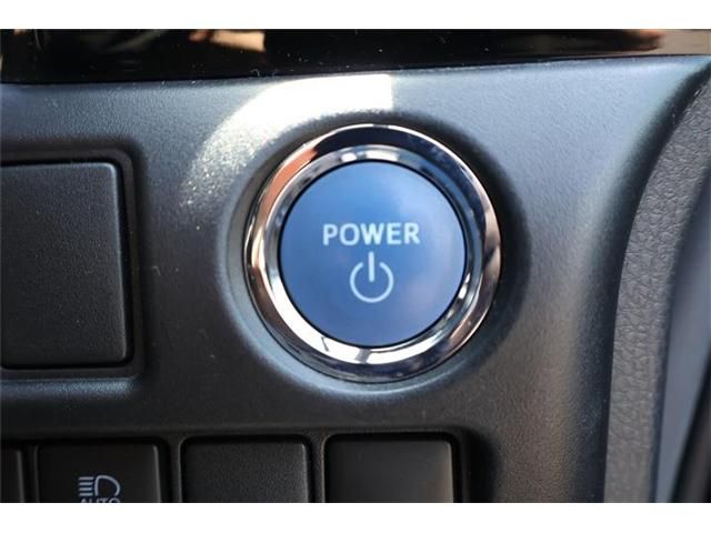 TOYOTA ESQUIRE HYBRID 2021