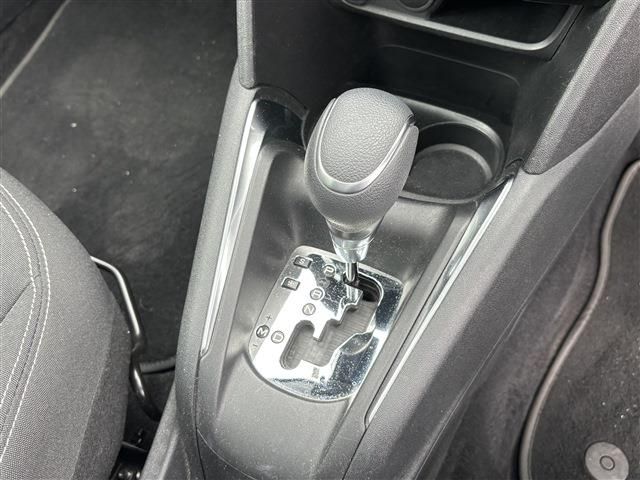 PEUGEOT PEUGEOT 208 2016