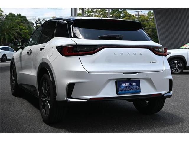 TOYOTA LEXUS LBX 2024