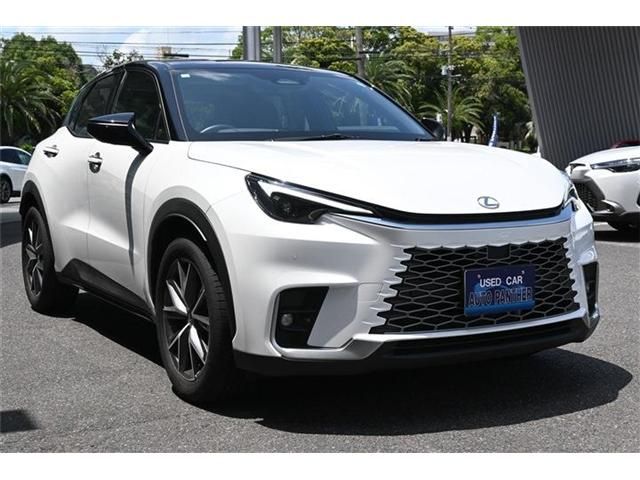 TOYOTA LEXUS LBX 2024