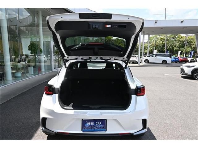 TOYOTA LEXUS LBX 2024