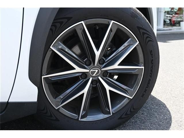 TOYOTA LEXUS LBX 2024