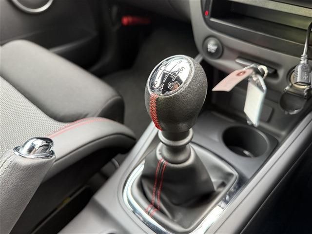 RENAULT RENAULT MEGANE hatchback 2017