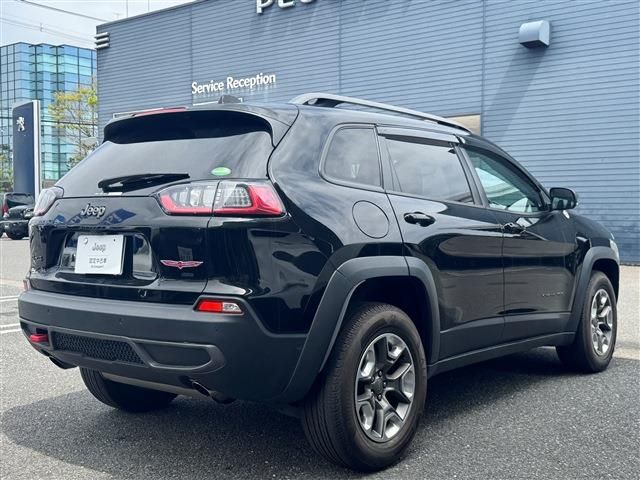 JEEP JEEP CHEROKEE 2019