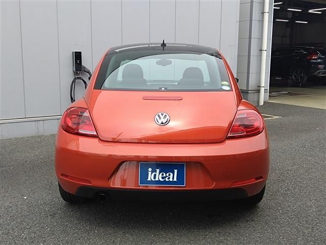 VOLKSWAGEN VOLKSWAGEN The BEETLE 2016