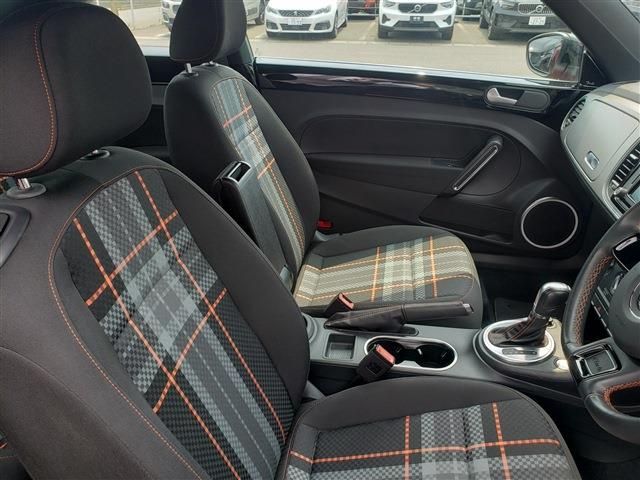 VOLKSWAGEN VOLKSWAGEN The BEETLE 2016