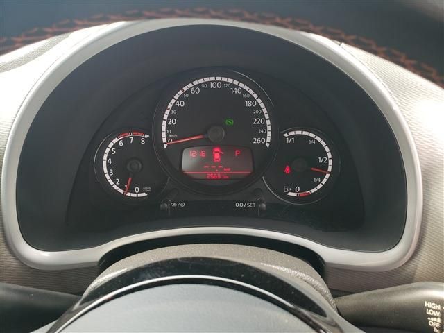 VOLKSWAGEN VOLKSWAGEN The BEETLE 2016