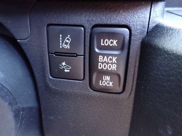 TOYOTA SUCCEED van 4WD 2017