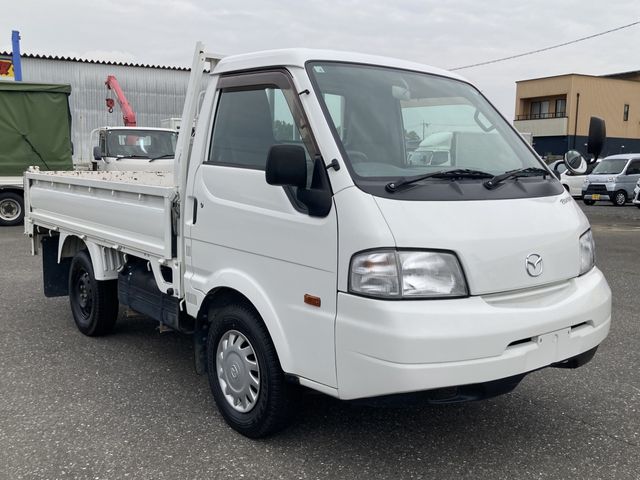 MAZDA BONGO truck 4WD 2017