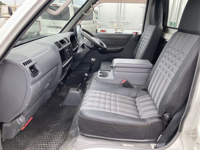 MAZDA BONGO truck 4WD 2017