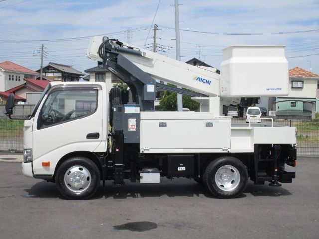 HINO DUTRO 2020