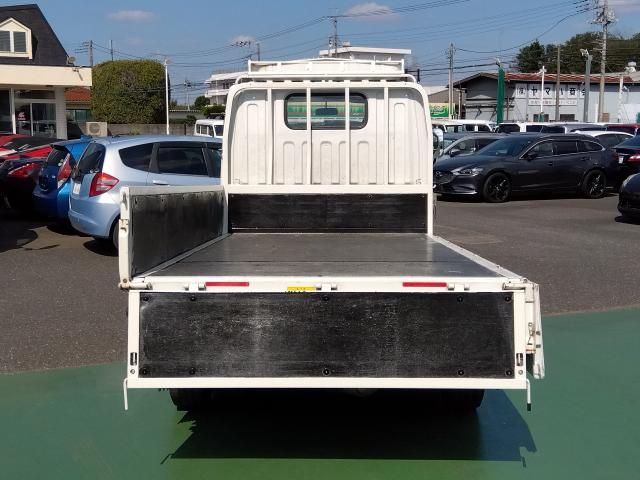 MITSUBISHI CANTER 2020