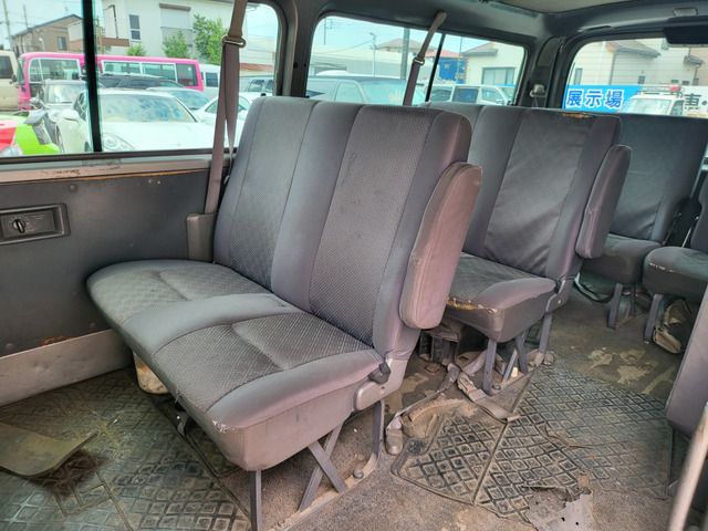 NISSAN CARAVAN coach 2011