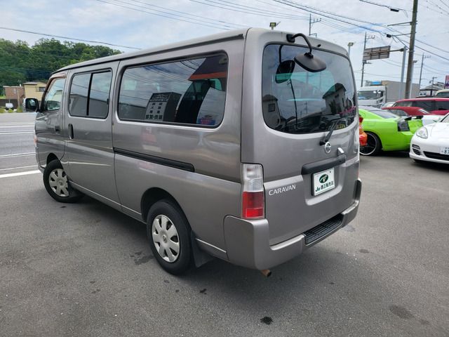 NISSAN CARAVAN coach 2011