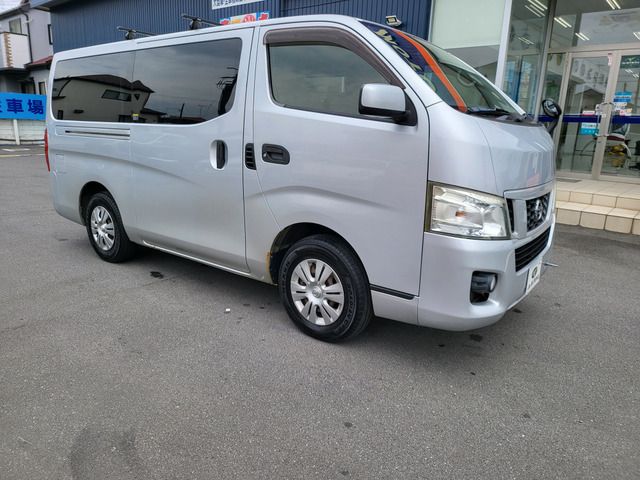 NISSAN NV350????? 2014