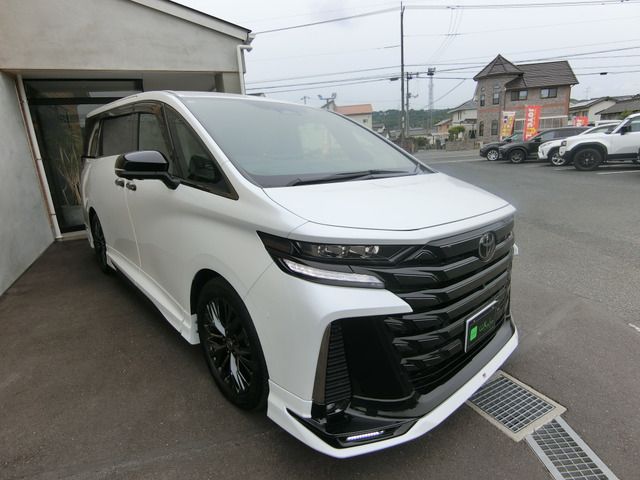 TOYOTA VELLFIRE  HYBRID 4WD 2023