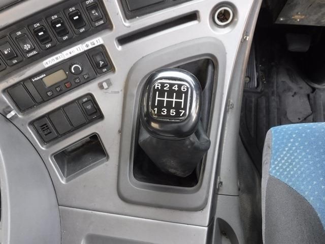 NISSAN DIESEL ??? 2013