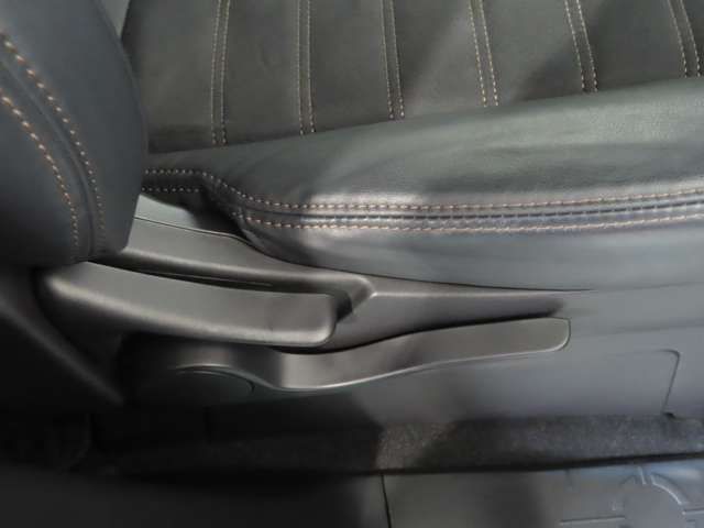 MITSUBISHI DELICA D:5 4WD 2020