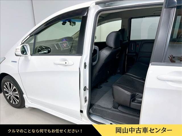 HONDA FREED HYBRID 2015