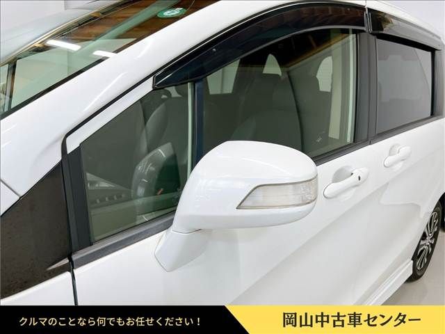 HONDA FREED HYBRID 2015