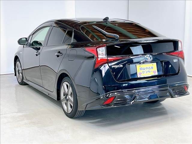 TOYOTA PRIUS 2020