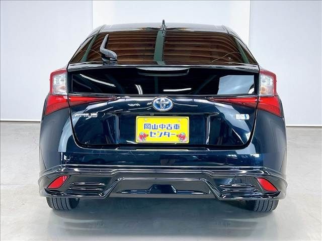 TOYOTA PRIUS 2020