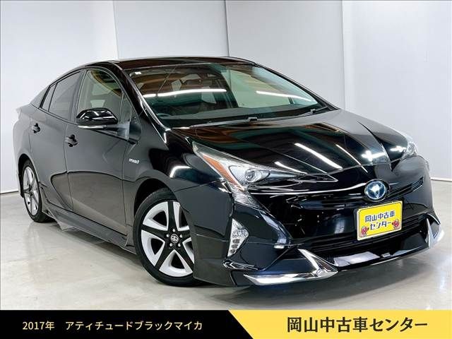TOYOTA PRIUS 2017