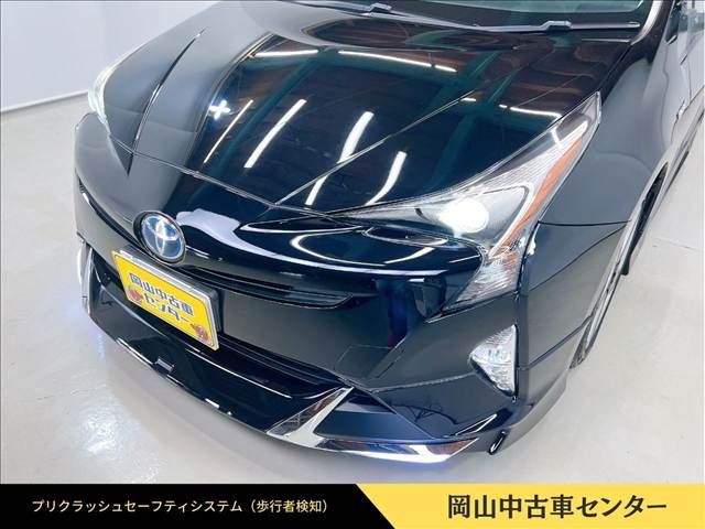 TOYOTA PRIUS 2017