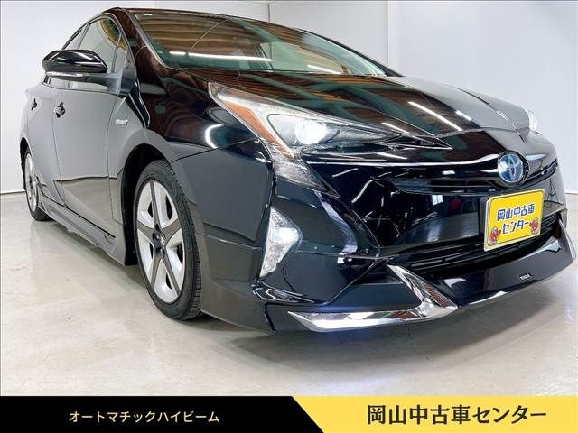 TOYOTA PRIUS 2017
