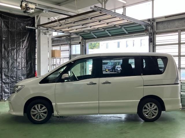 NISSAN SERENA  WG 4WD 2012