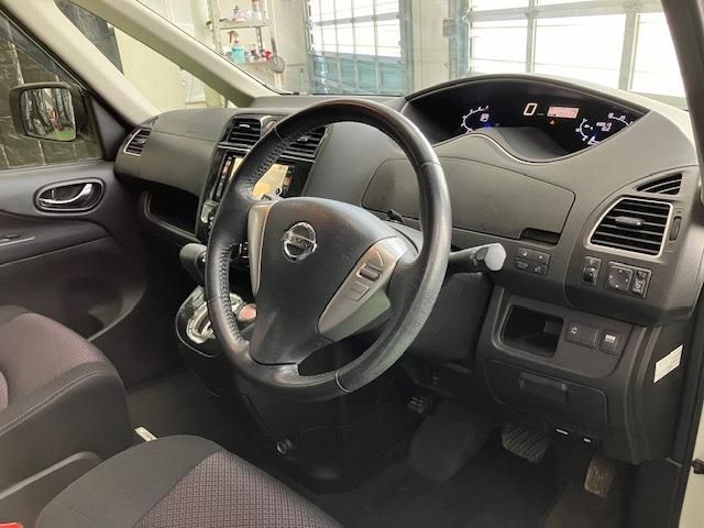 NISSAN SERENA  WG 4WD 2012