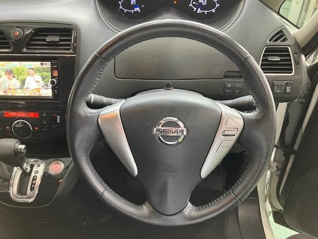 NISSAN SERENA  WG 4WD 2012